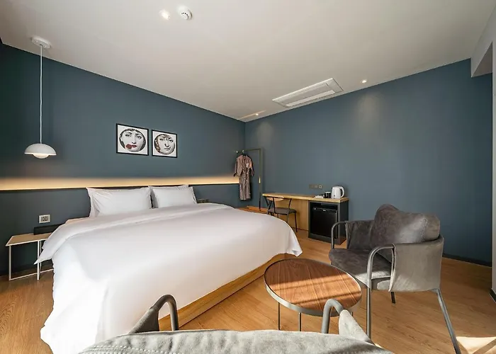 Hotel Brown Dot Signature Busan