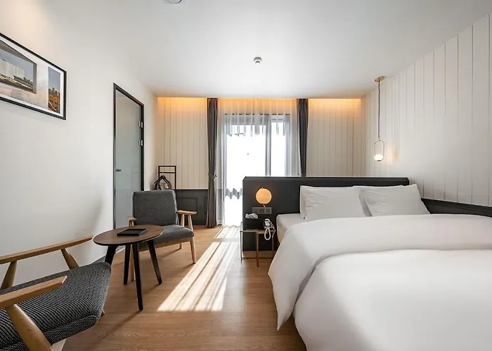 Hotel Brown Dot Signature Busan