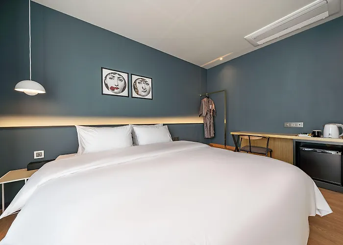 Brown Dot Signature Hotel